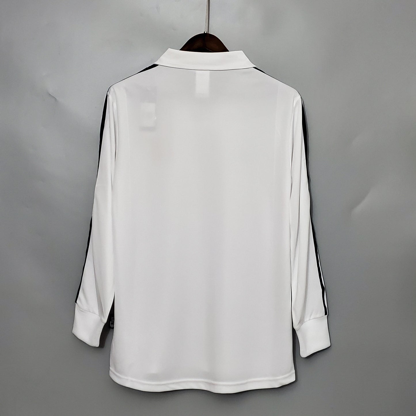 Real Madrid Retro 2002 Long-Sleeve Home (Fan)