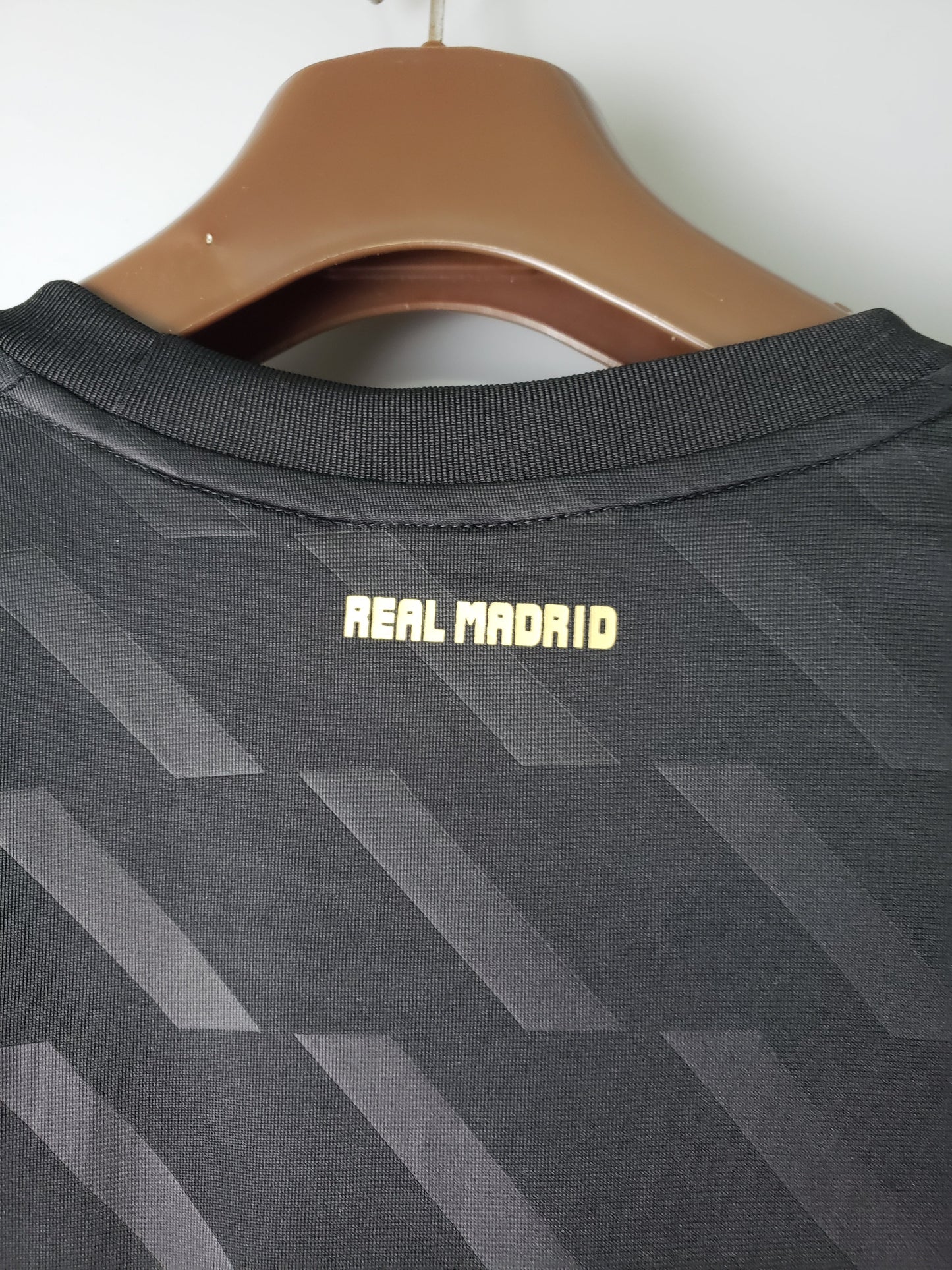 Real Madrid Retro 2012 Black (Fan)