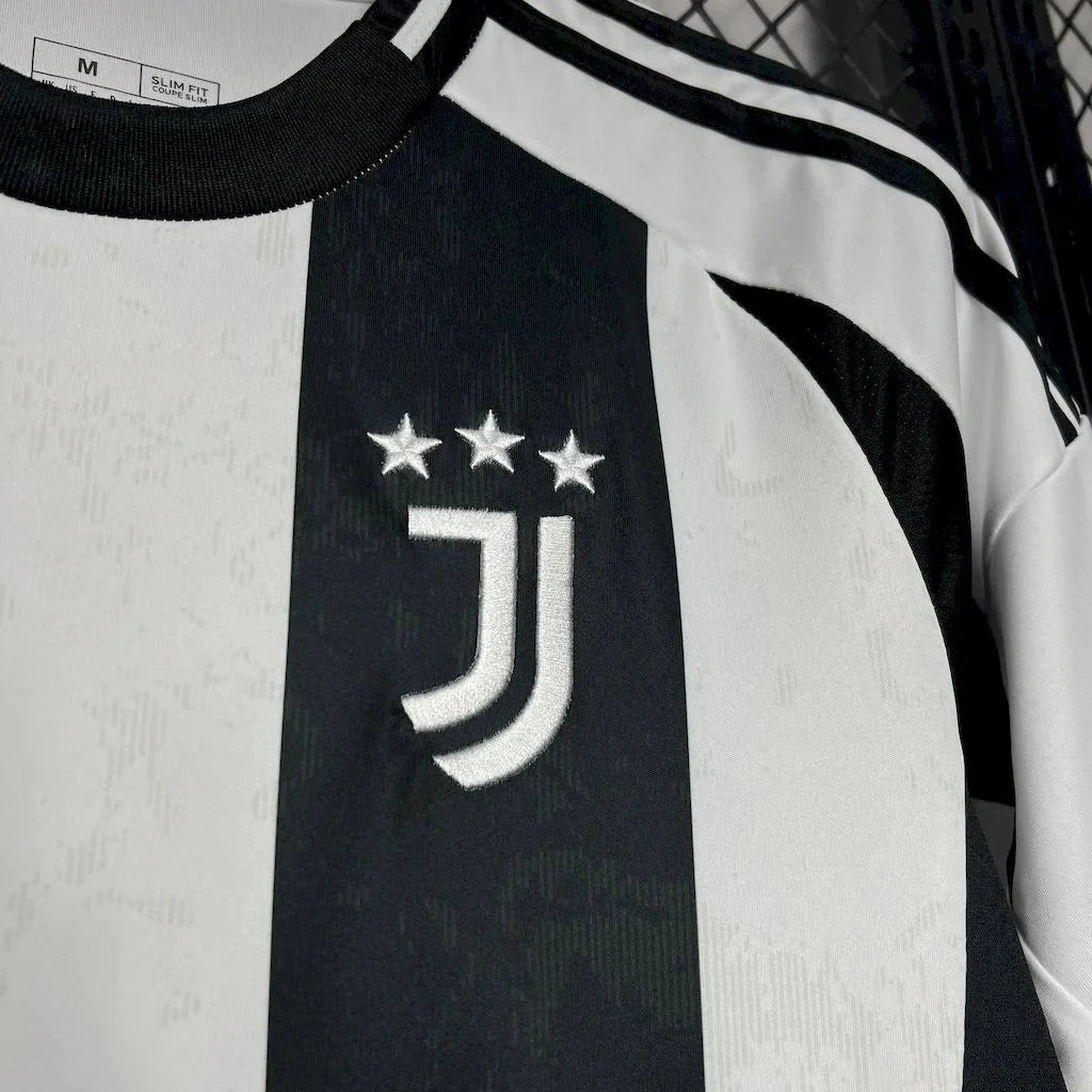Juventus 24/25 Home Shirt
