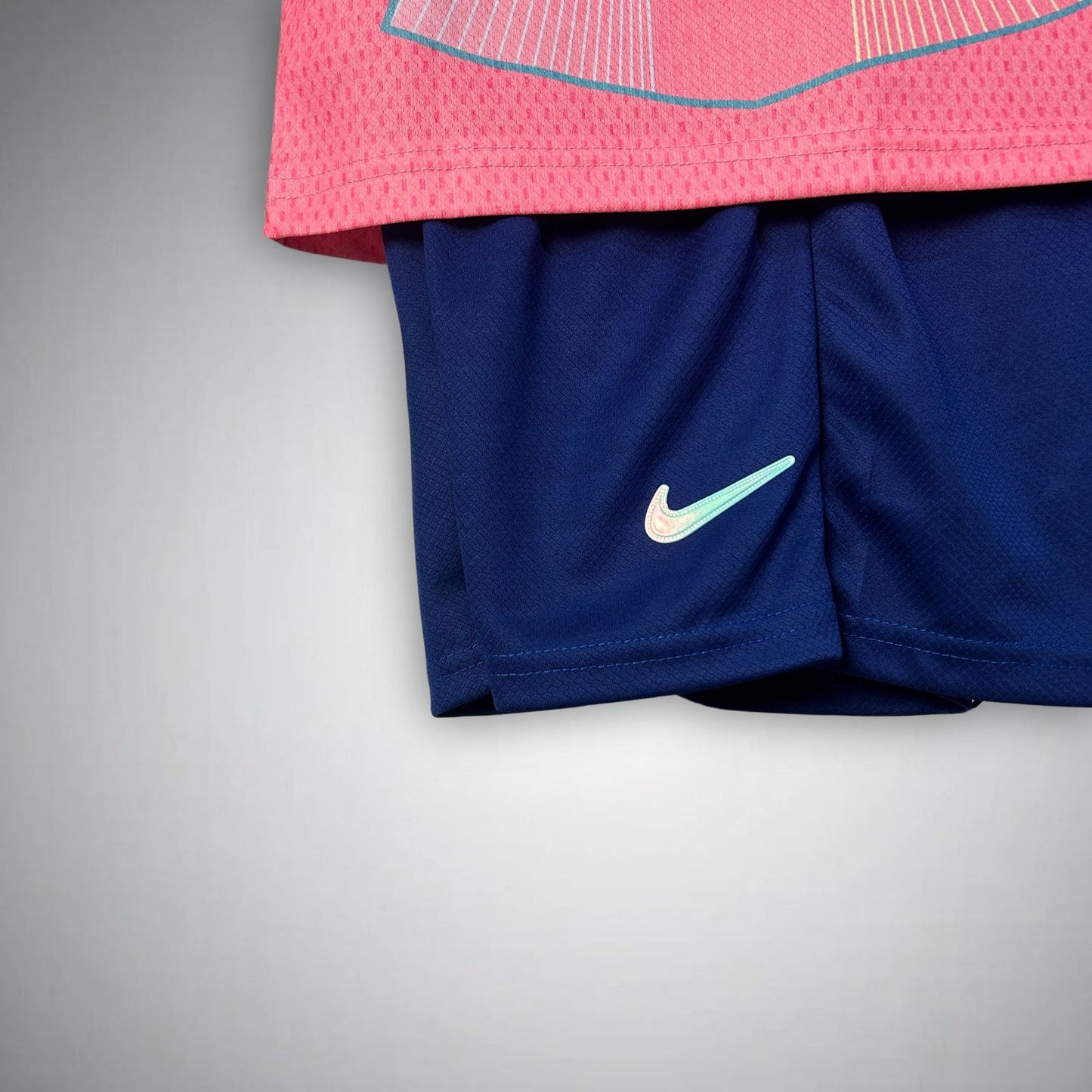 FC Barcelona "Aurora" Premium Kids Size Kit